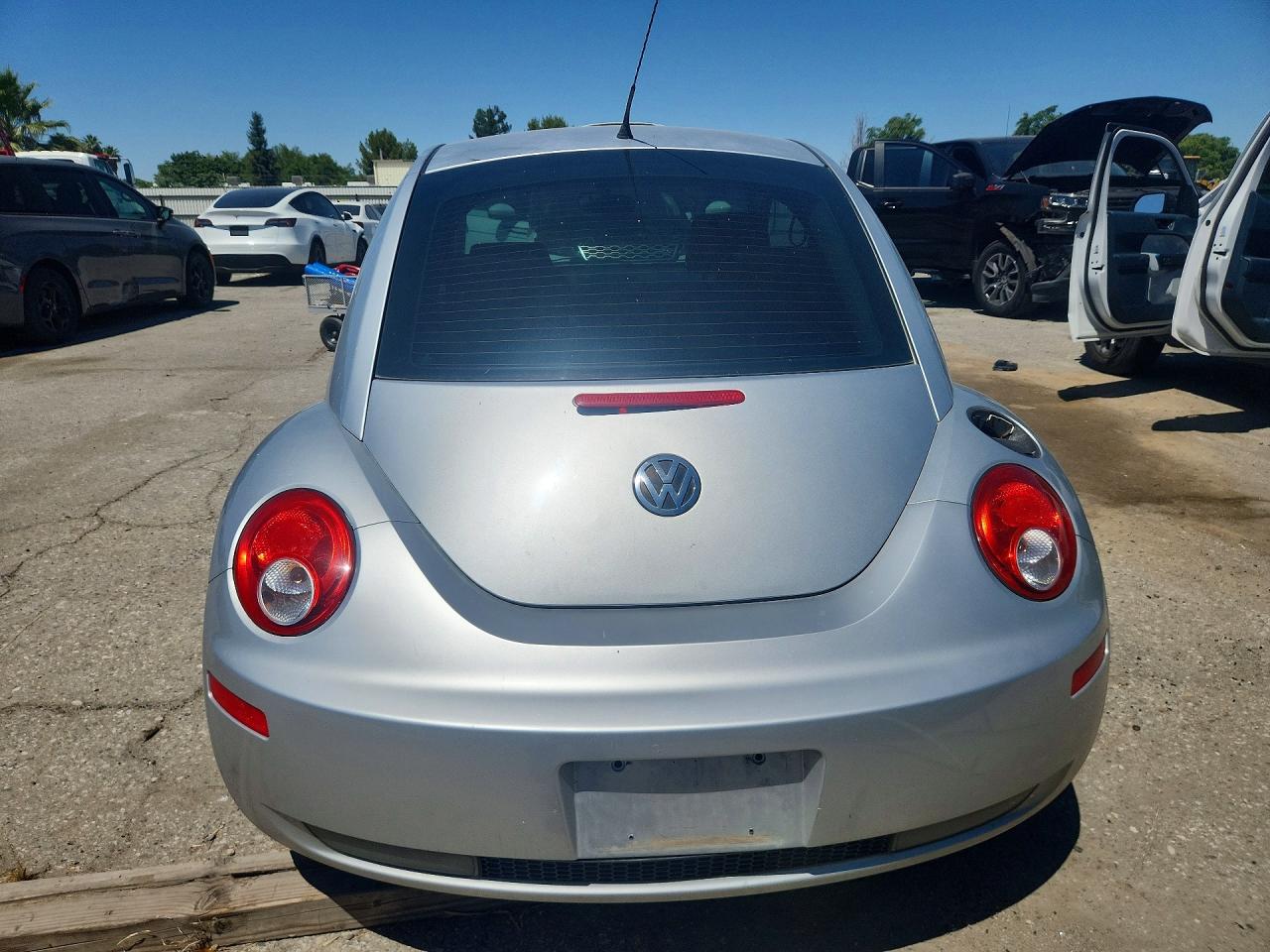2007 VOLKSWAGEN BEETLE
