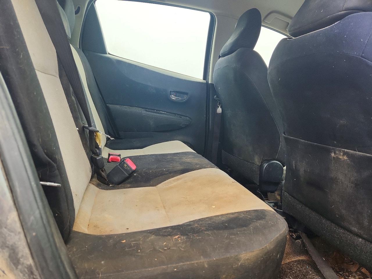 2013 TOYOTA YARIS 5-DO