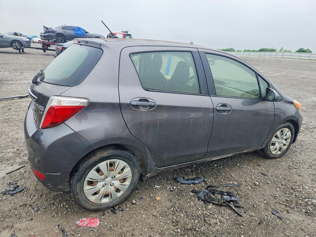 2013 TOYOTA YARIS 5-DO
