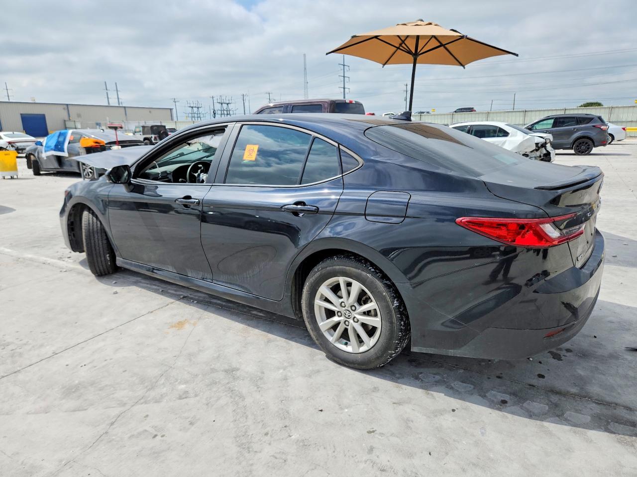 2025 TOYOTA CAMRY
