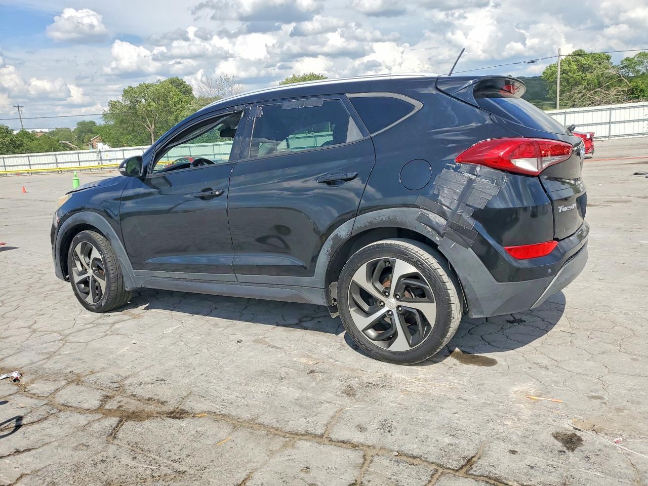 2016 HYUNDAI TUCSON