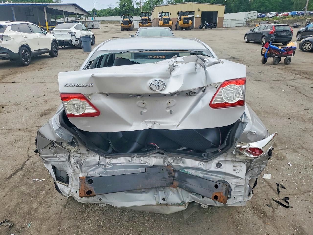 2011 TOYOTA COROLLA