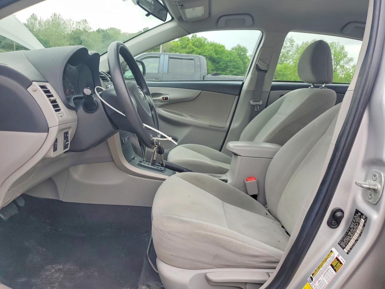 2011 TOYOTA COROLLA