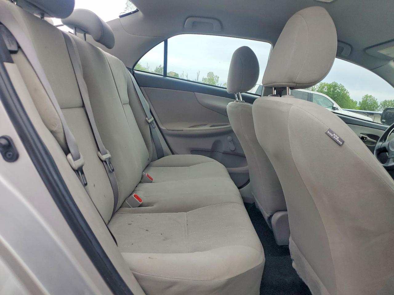2011 TOYOTA COROLLA