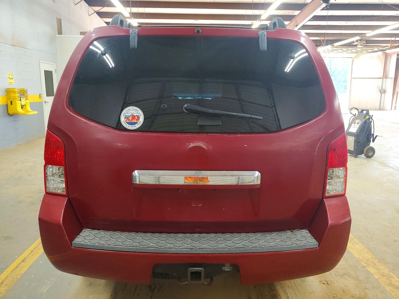 2012 NISSAN PATHFINDER