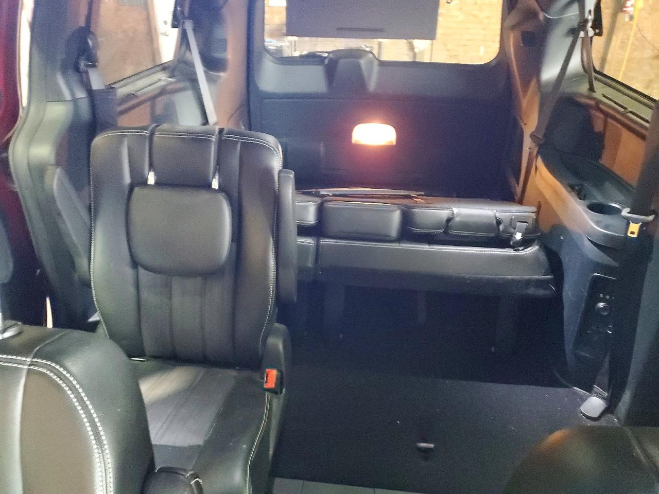 2014 CHRYSLER MINIVAN