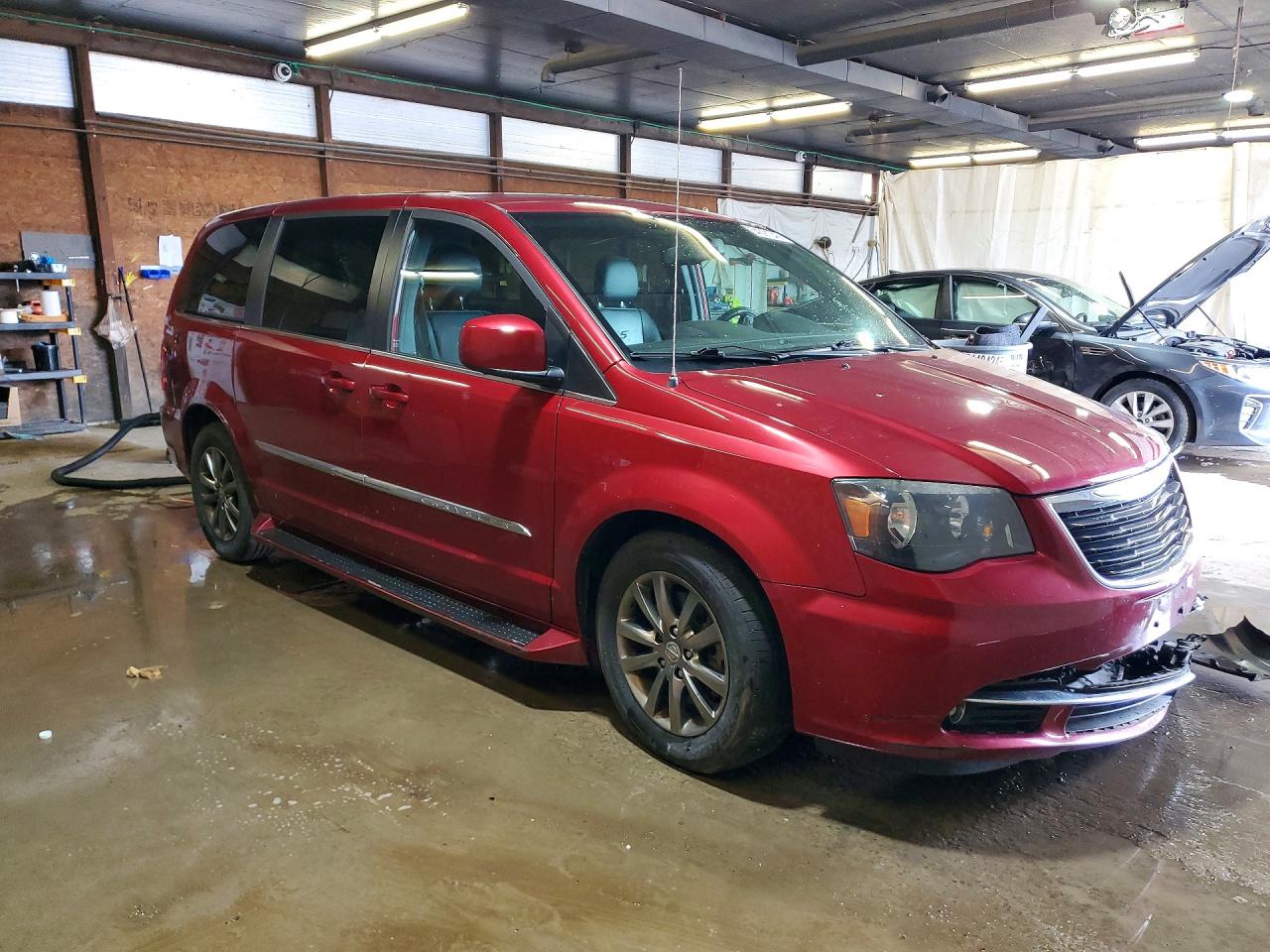 2014 CHRYSLER MINIVAN