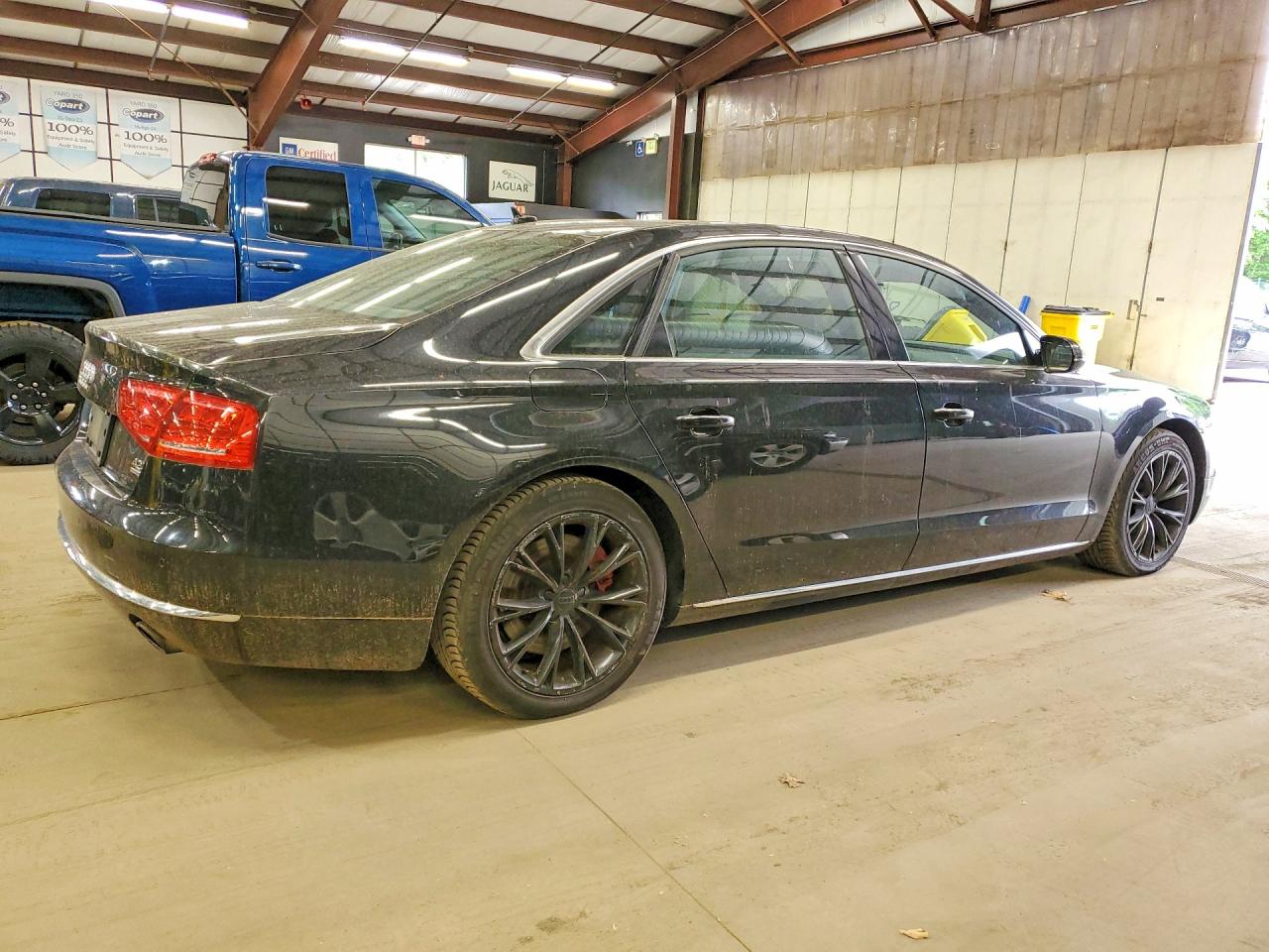 2011 AUDI A8