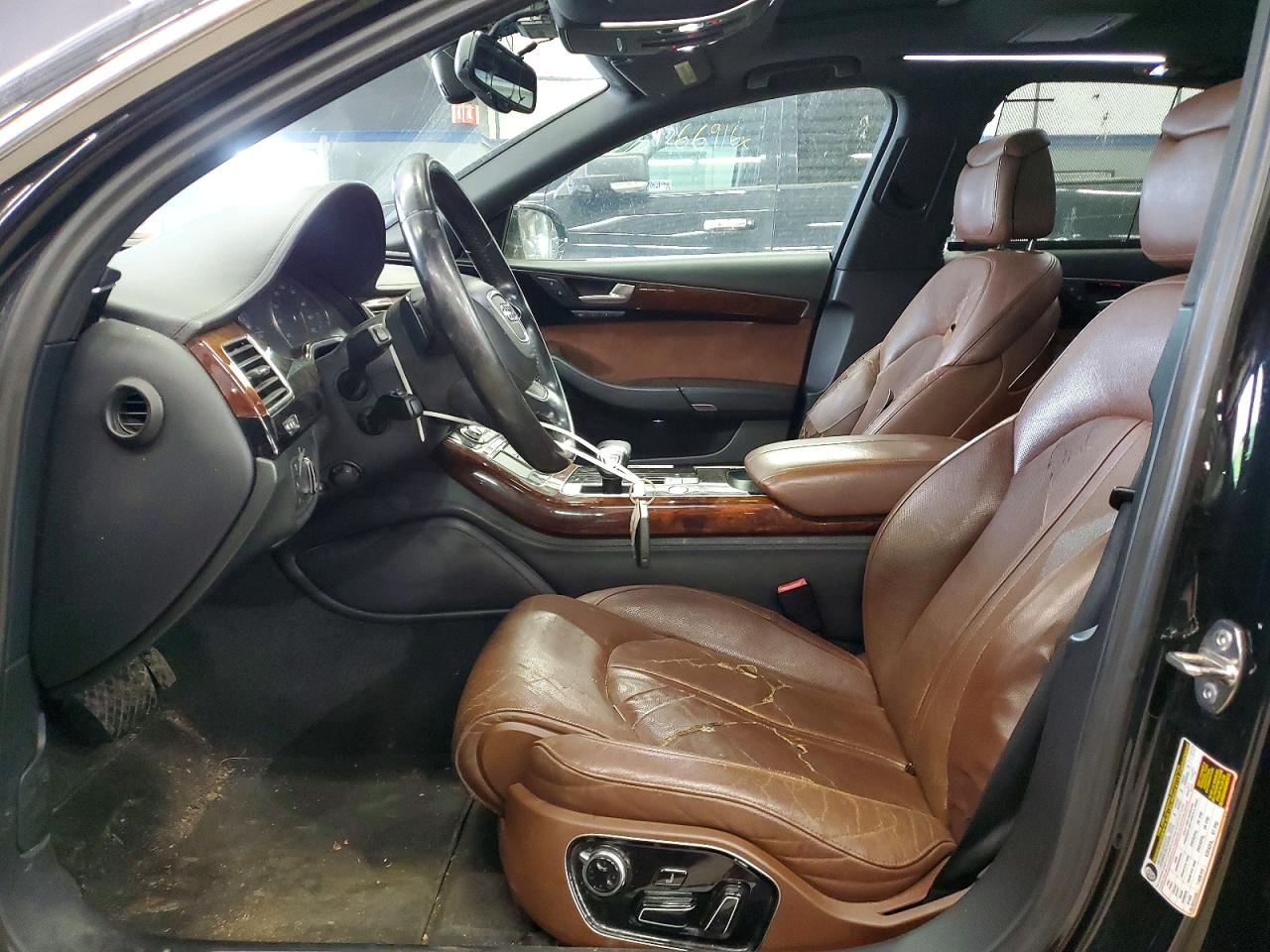 2011 AUDI A8