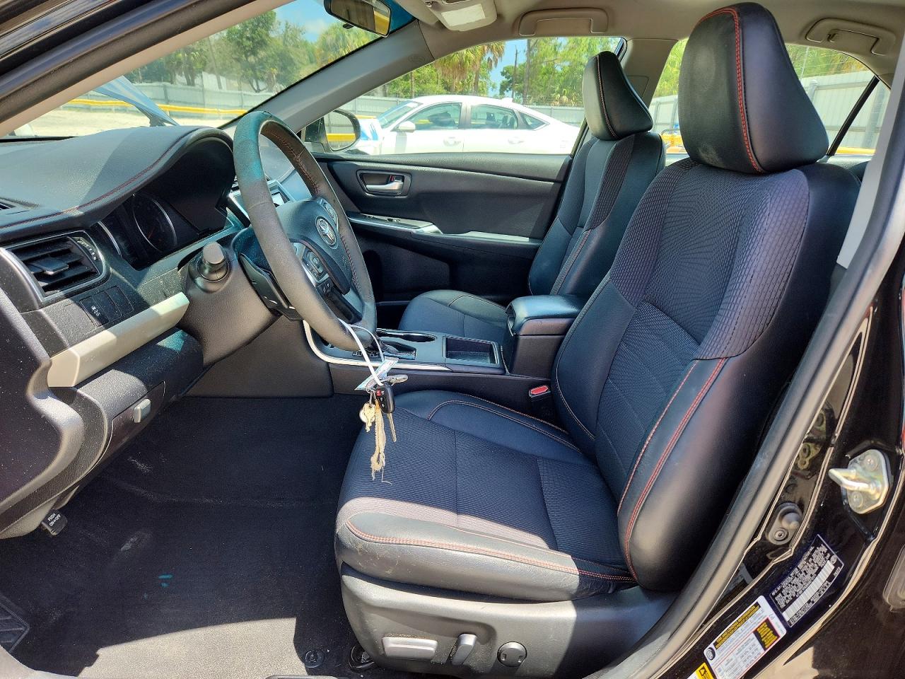 2017 TOYOTA CAMRY