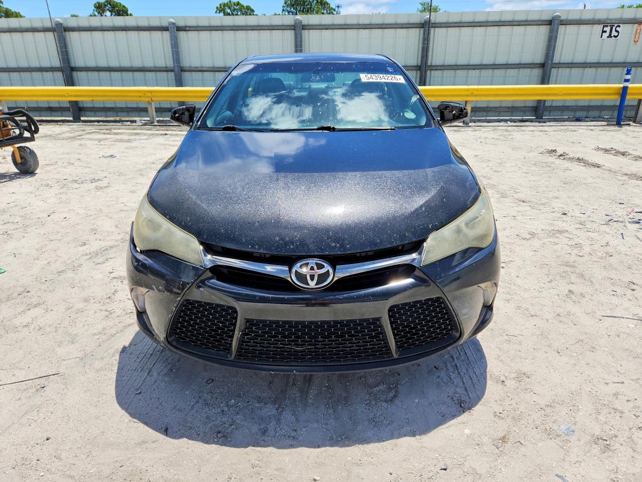 2017 TOYOTA CAMRY