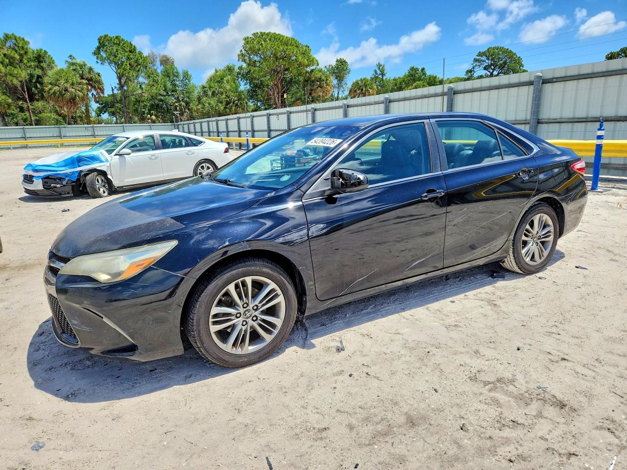 2017 TOYOTA CAMRY