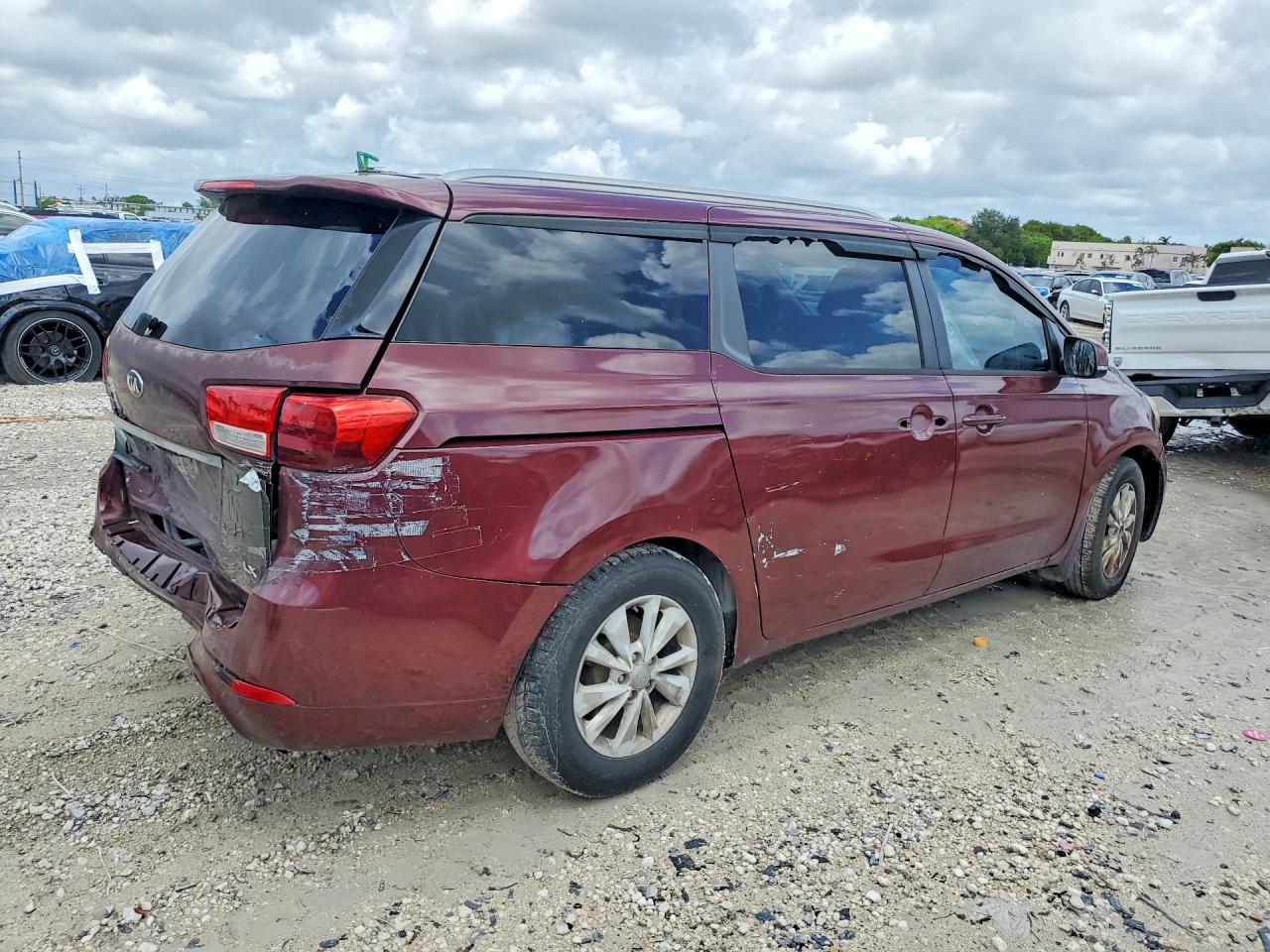 2015 KIA SEDONA
