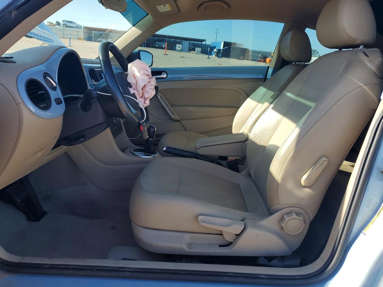 2014 VOLKSWAGEN BEETLE