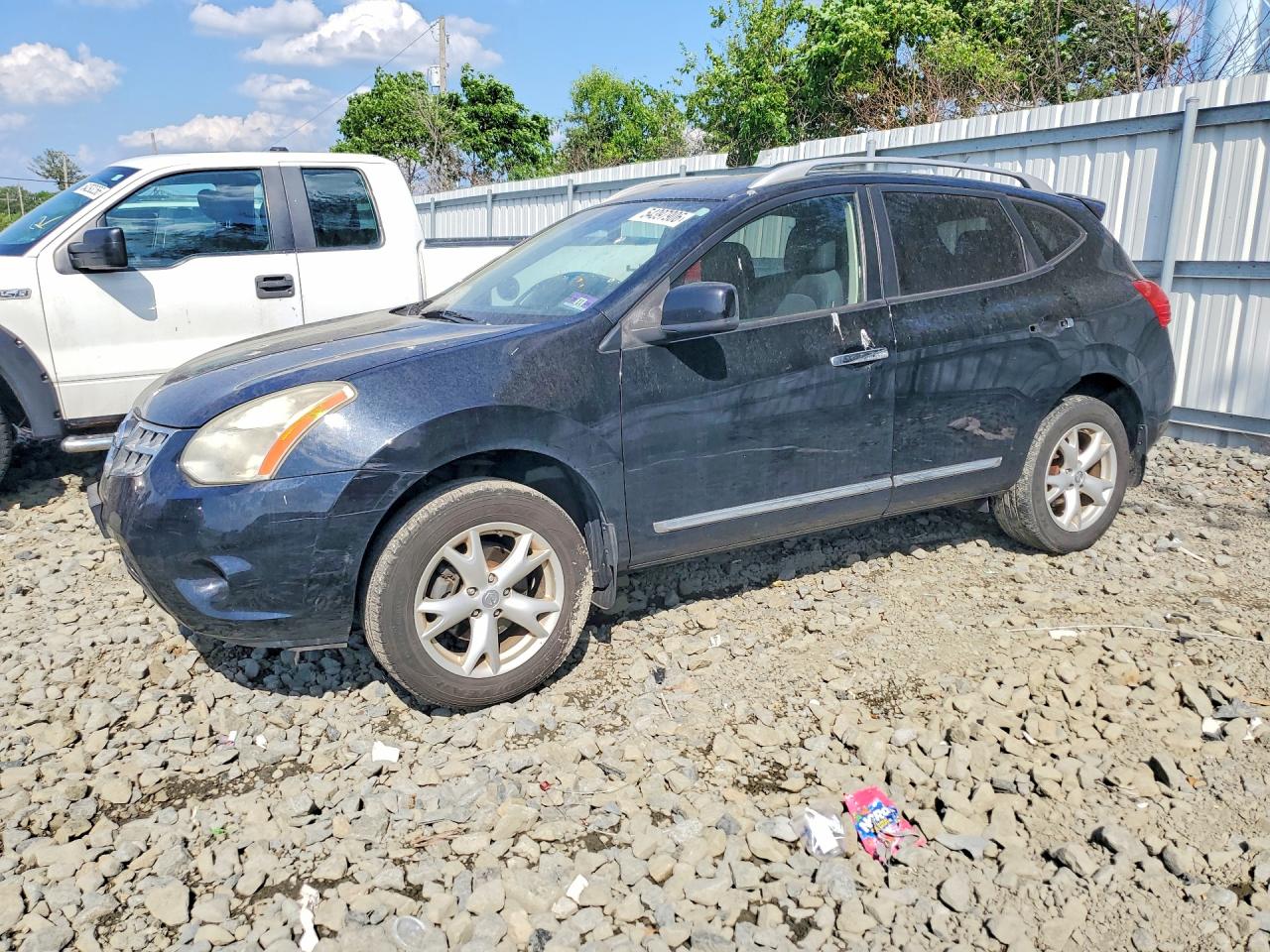 2011 NISSAN ROGUE