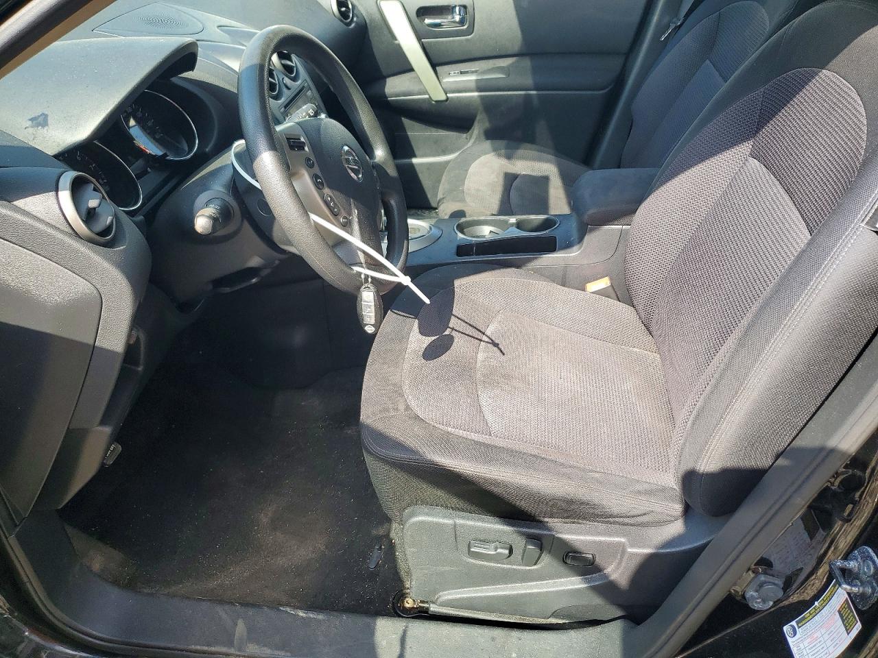 2011 NISSAN ROGUE
