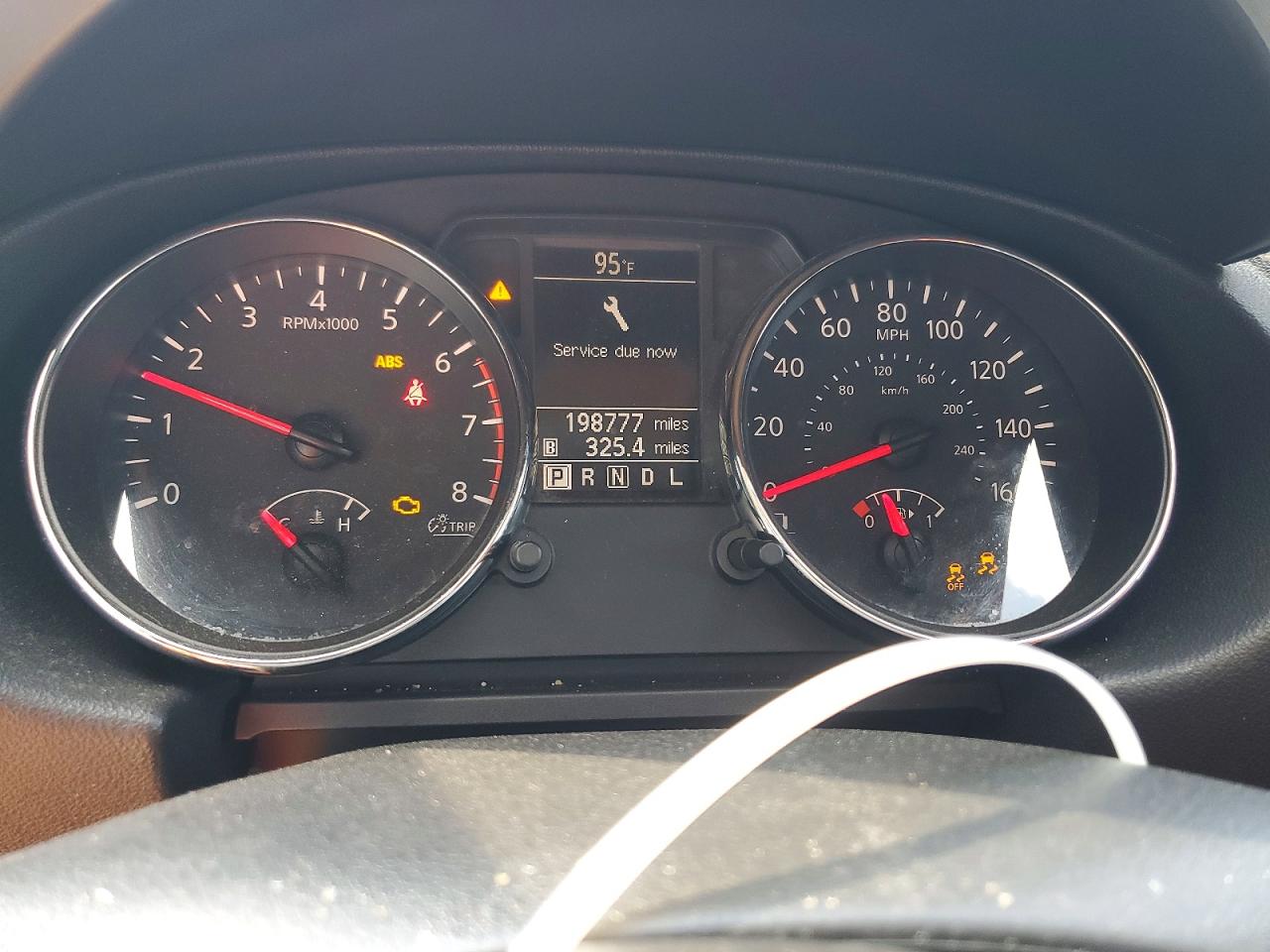 2011 NISSAN ROGUE