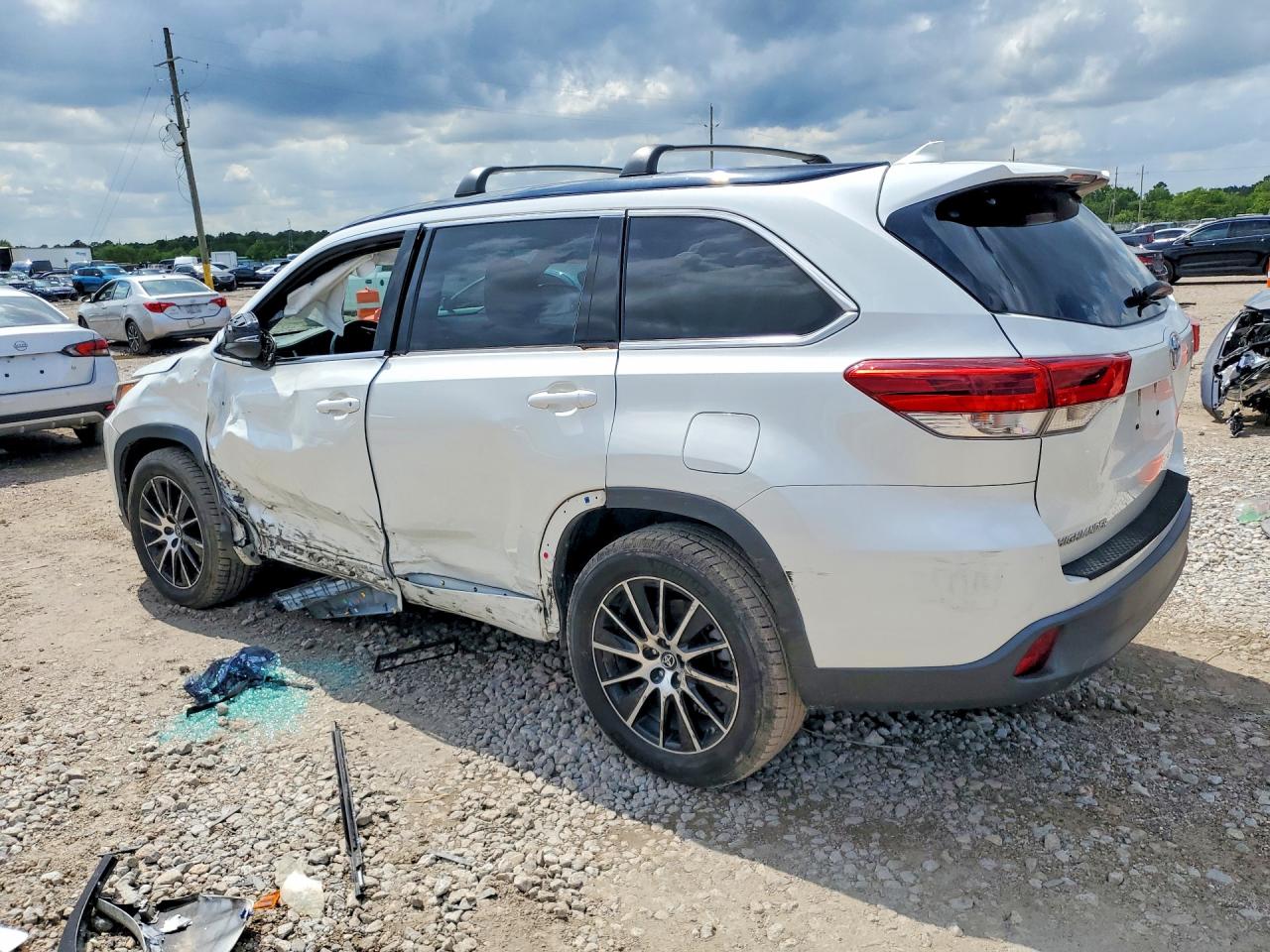 2018 TOYOTA HIGHLANDER