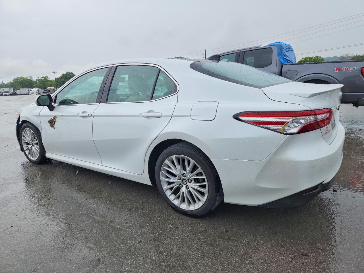 2018 TOYOTA CAMRY