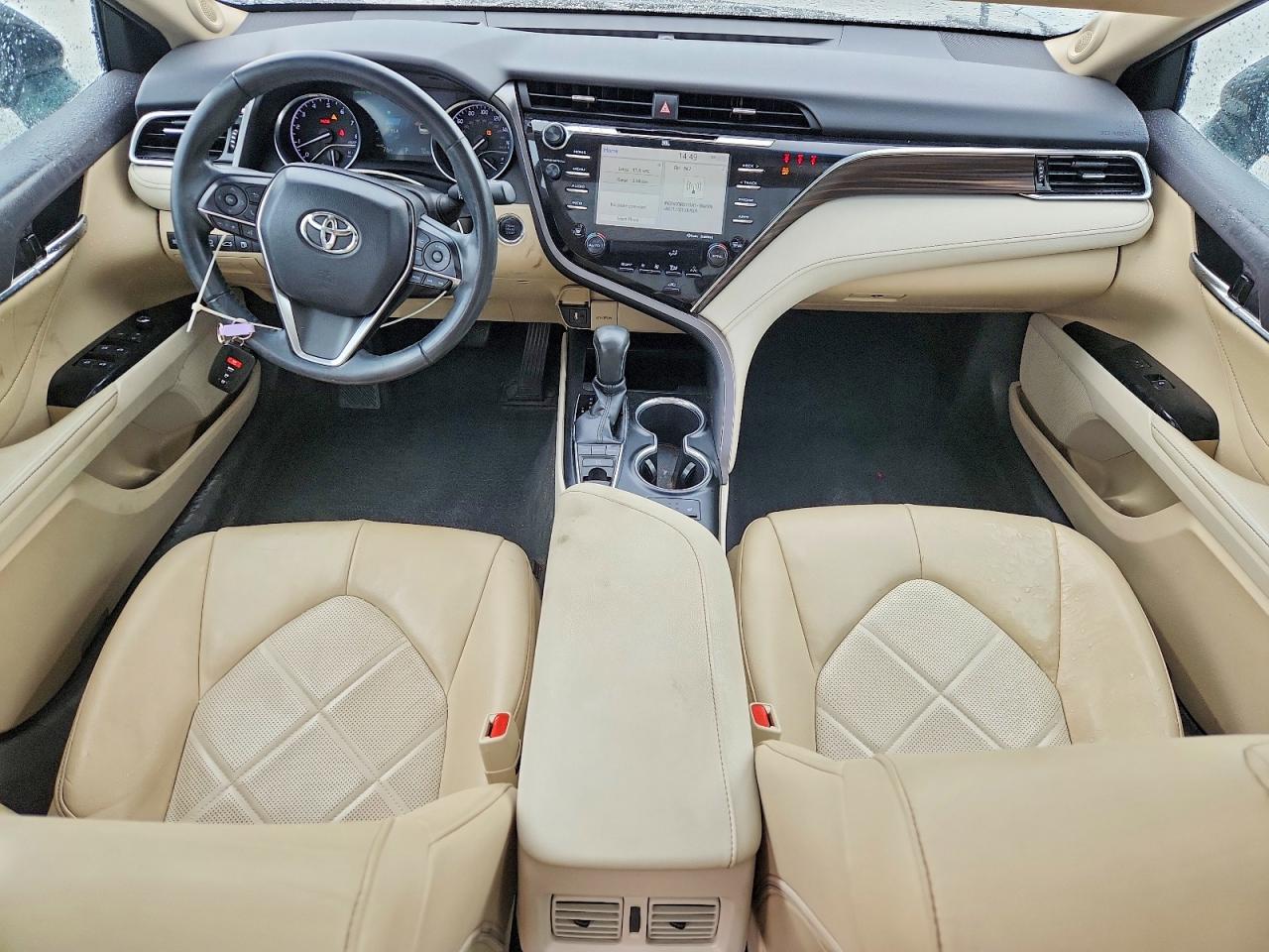 2018 TOYOTA CAMRY