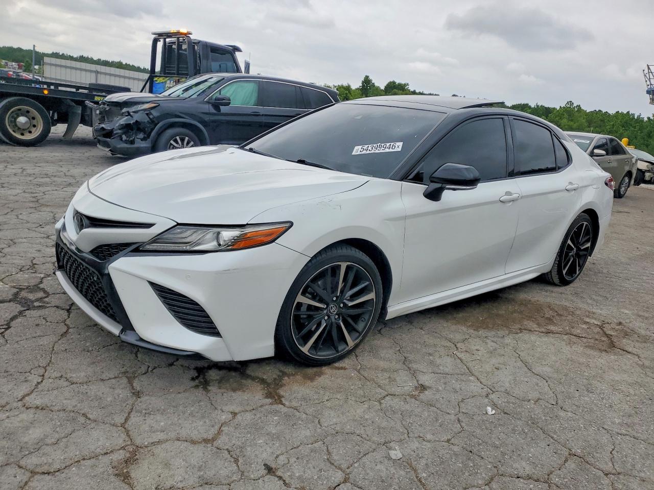 2019 TOYOTA CAMRY