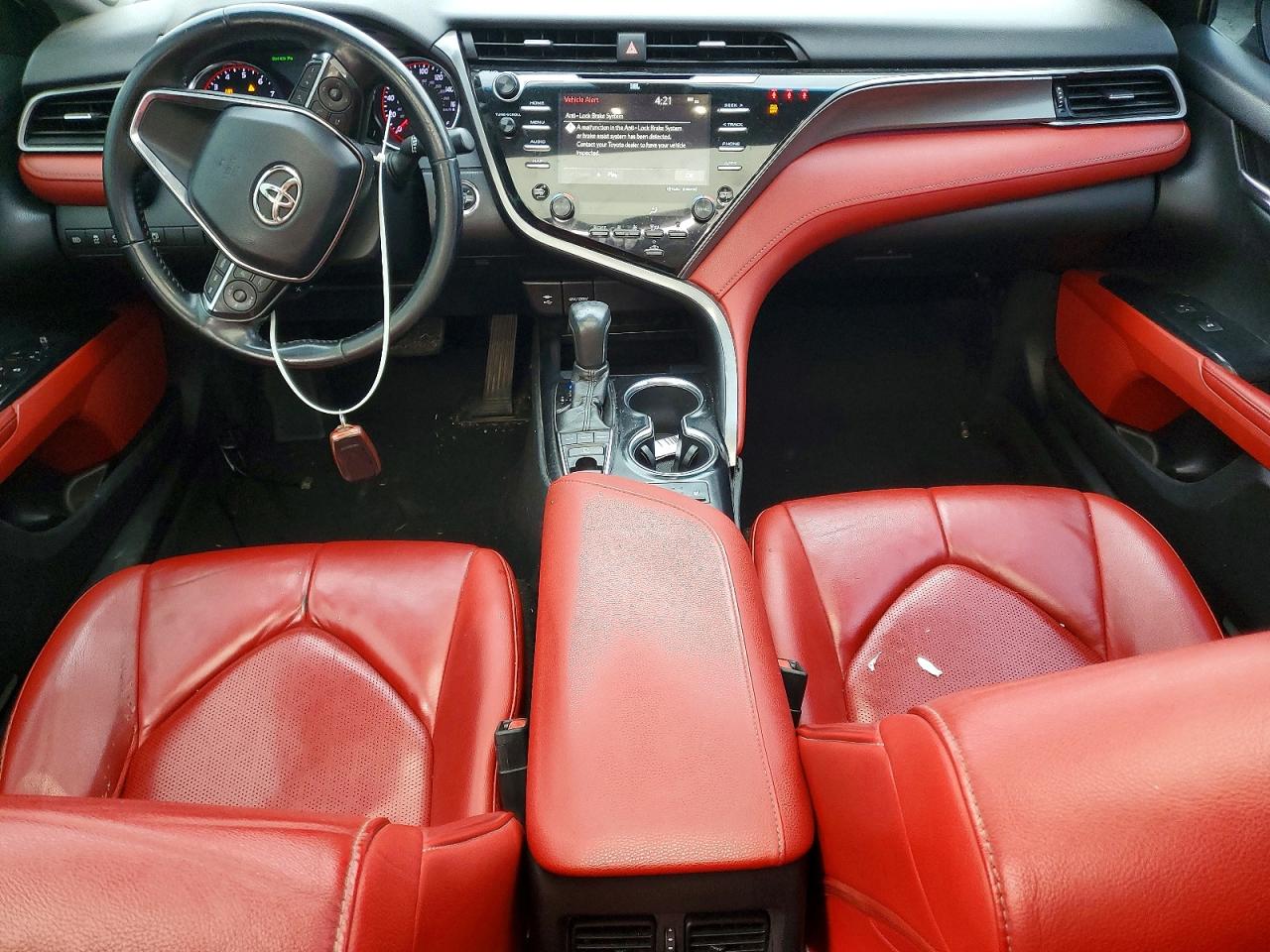 2019 TOYOTA CAMRY
