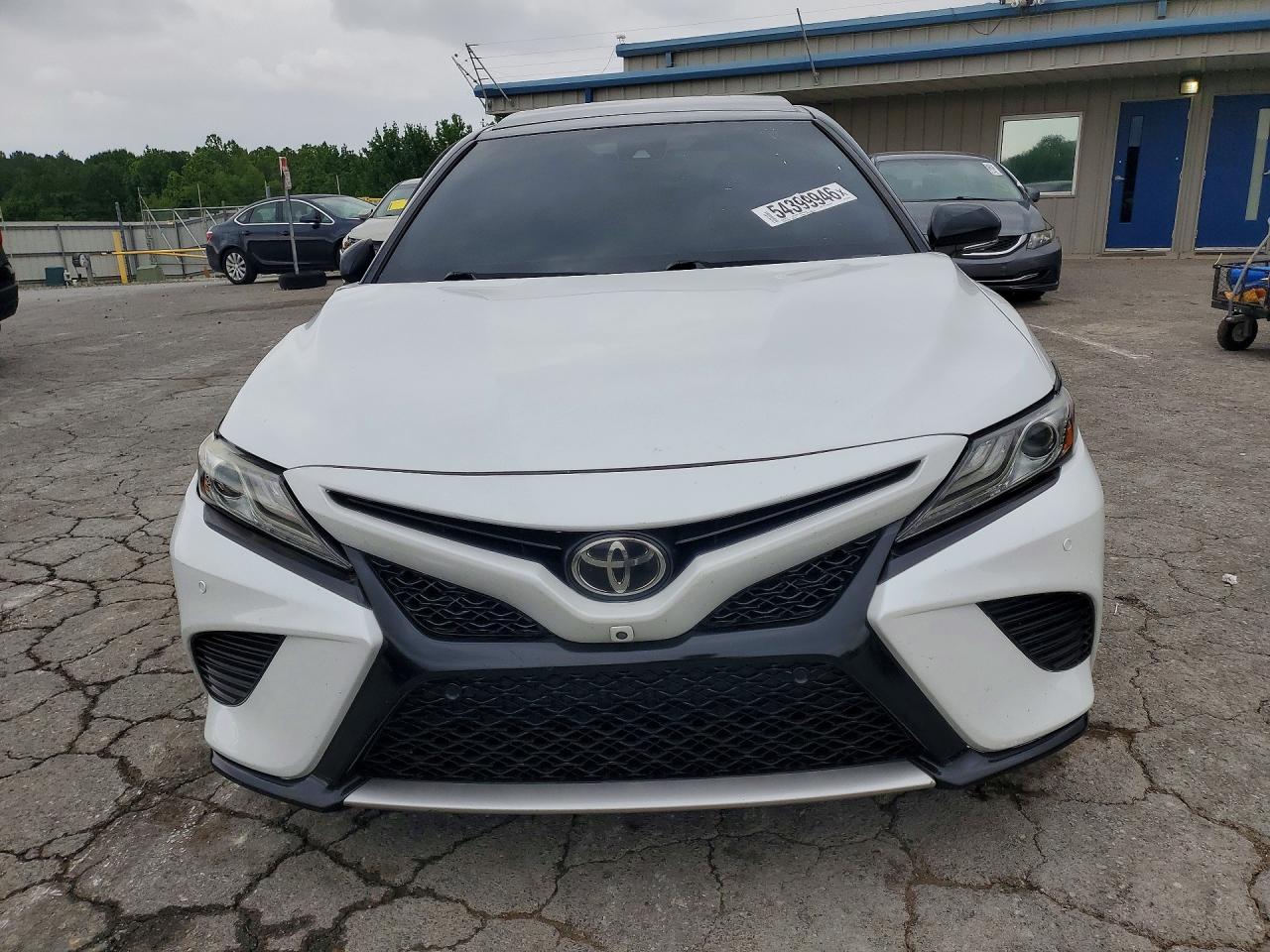 2019 TOYOTA CAMRY