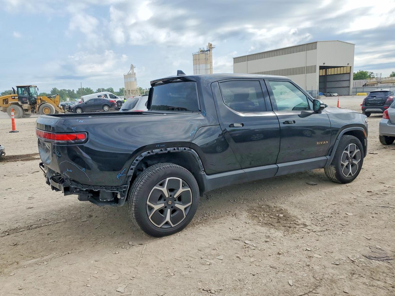 2022 RIVIAN RIT