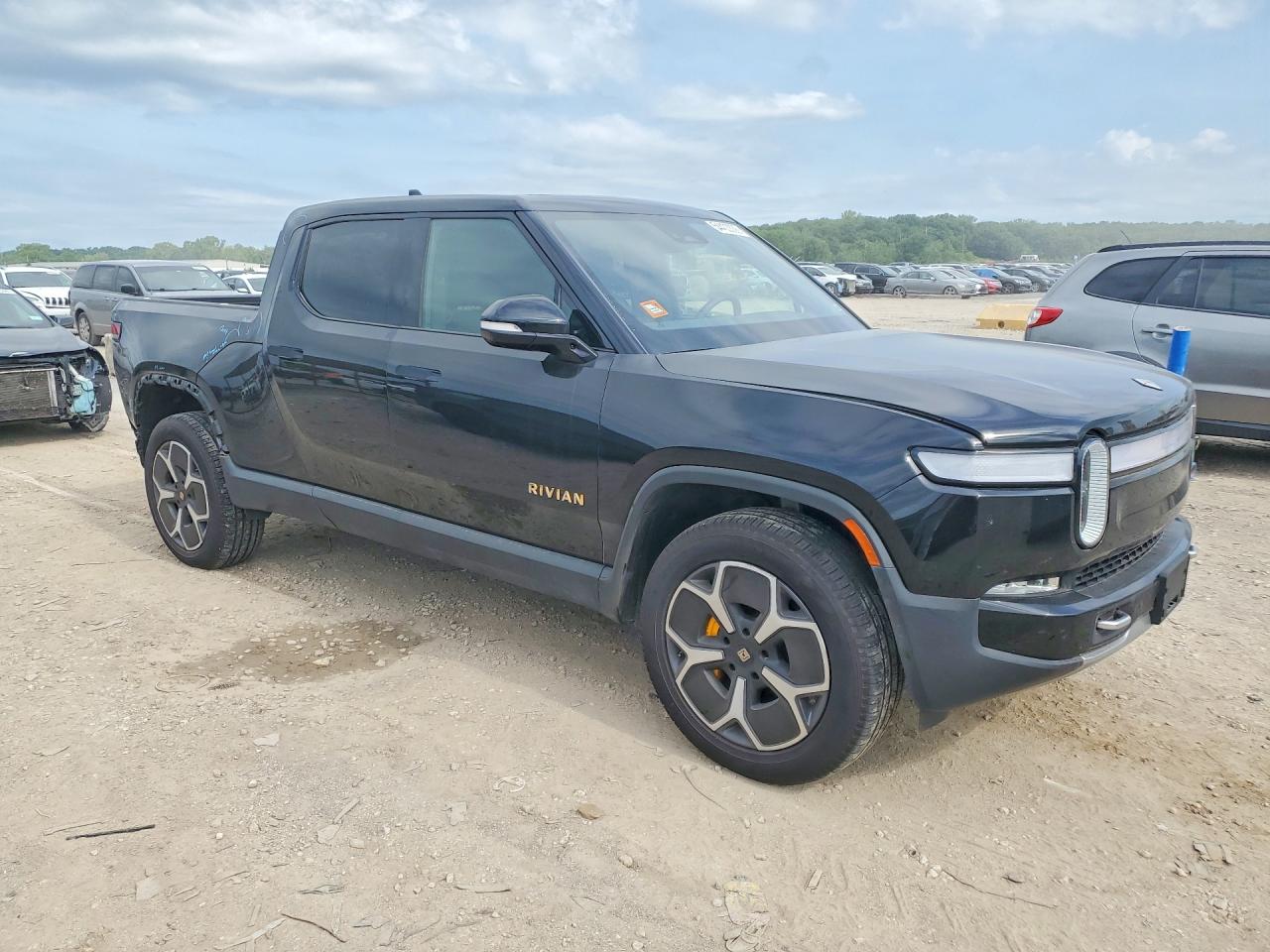 2022 RIVIAN RIT