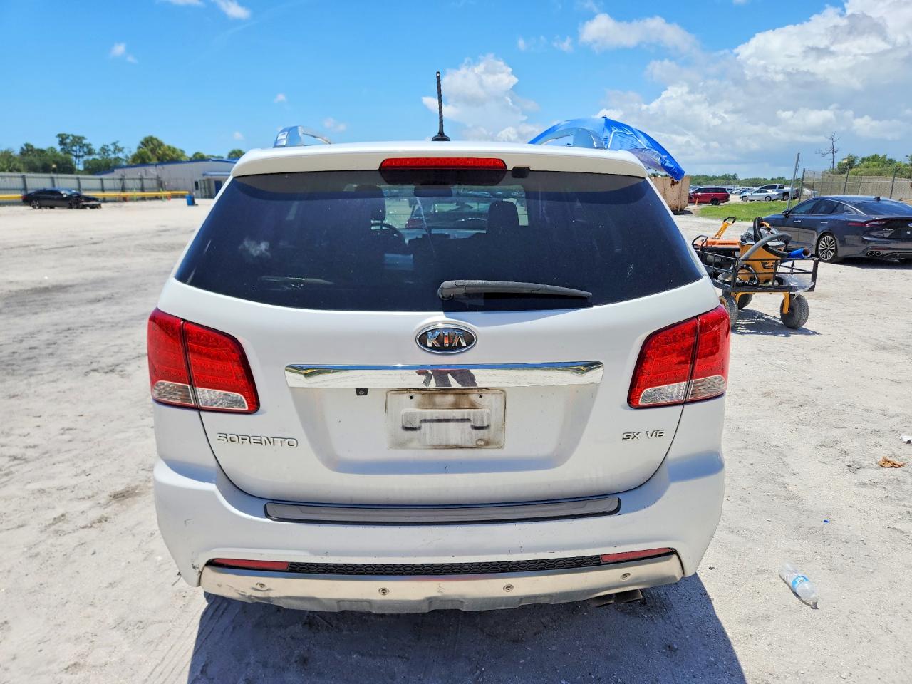 2011 KIA SORENTO
