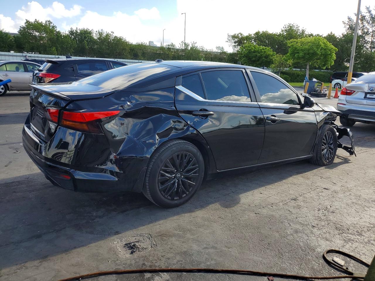 2025 NISSAN ALTIMA
