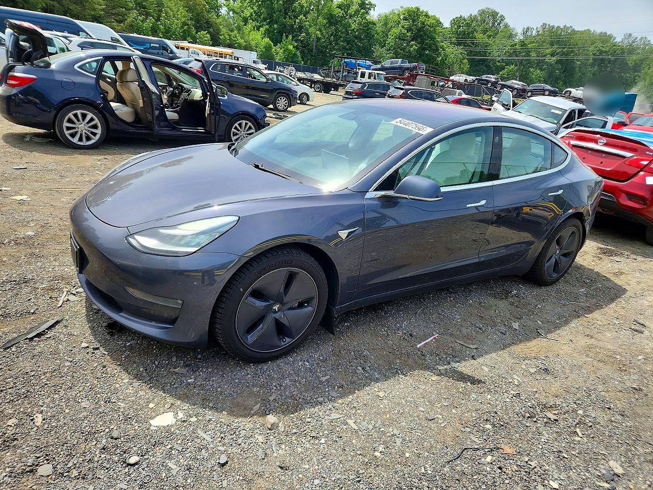 2018 TESLA MODEL 3
