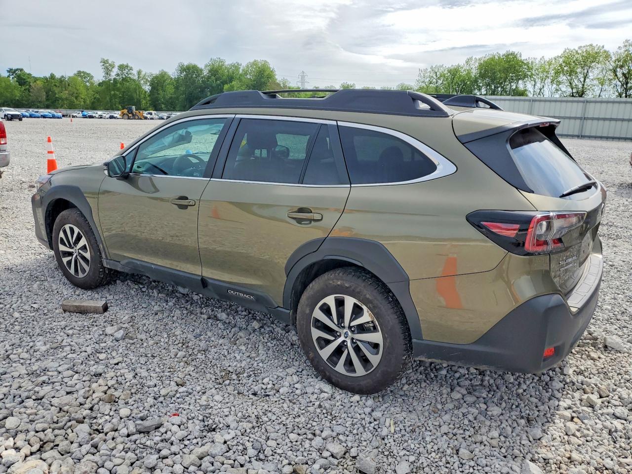 2025 SUBARU OUTBACK
