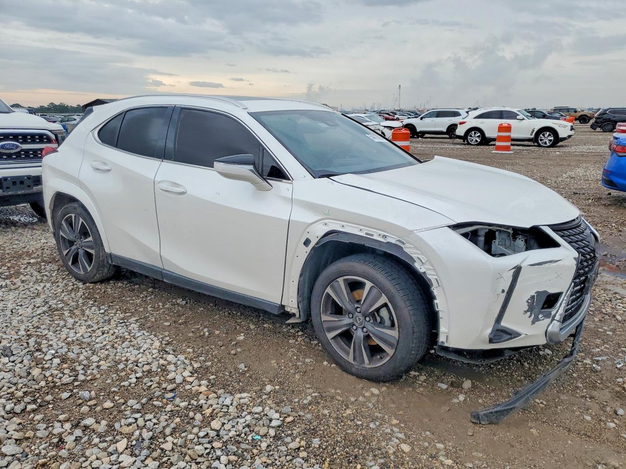 2022 LEXUS UX 200 BAS
