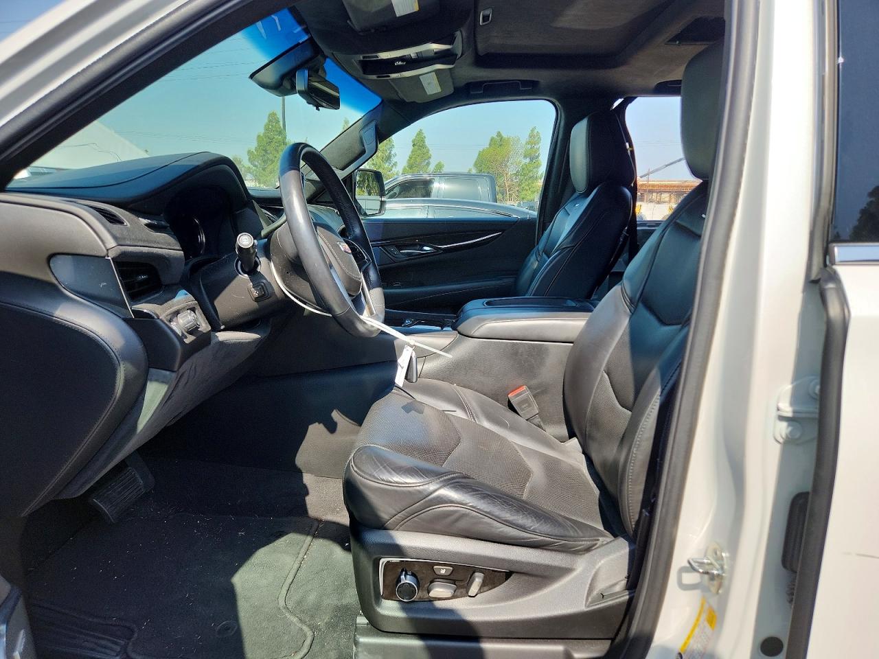 2018 CADILLAC ESCALADE