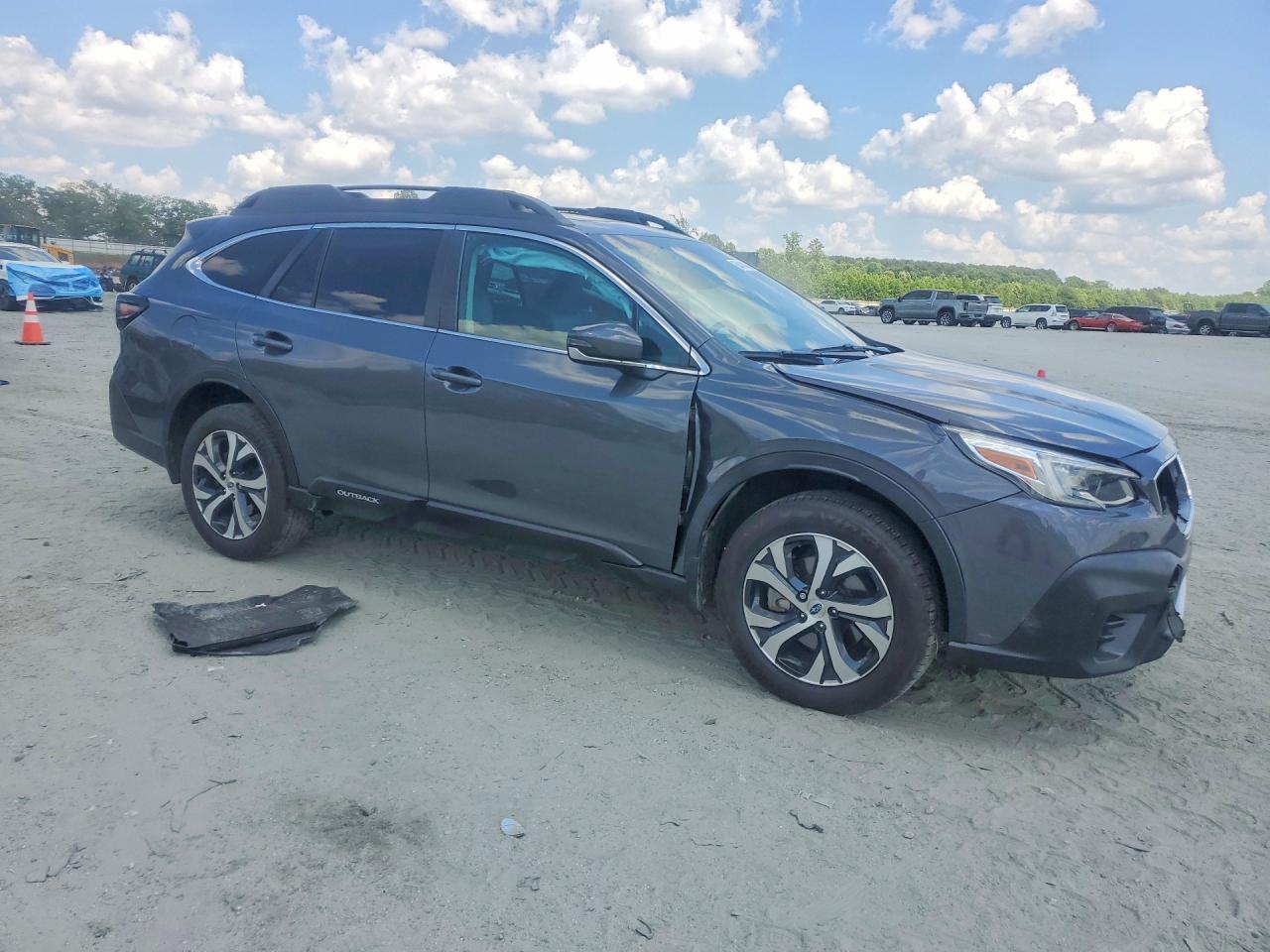 2022 SUBARU OUTBACK