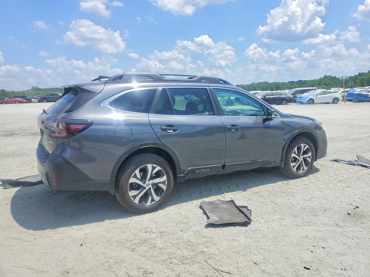 2022 SUBARU OUTBACK