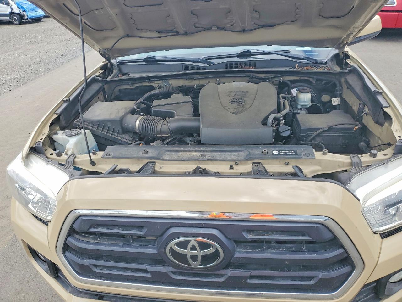 2018 TOYOTA TACOMA