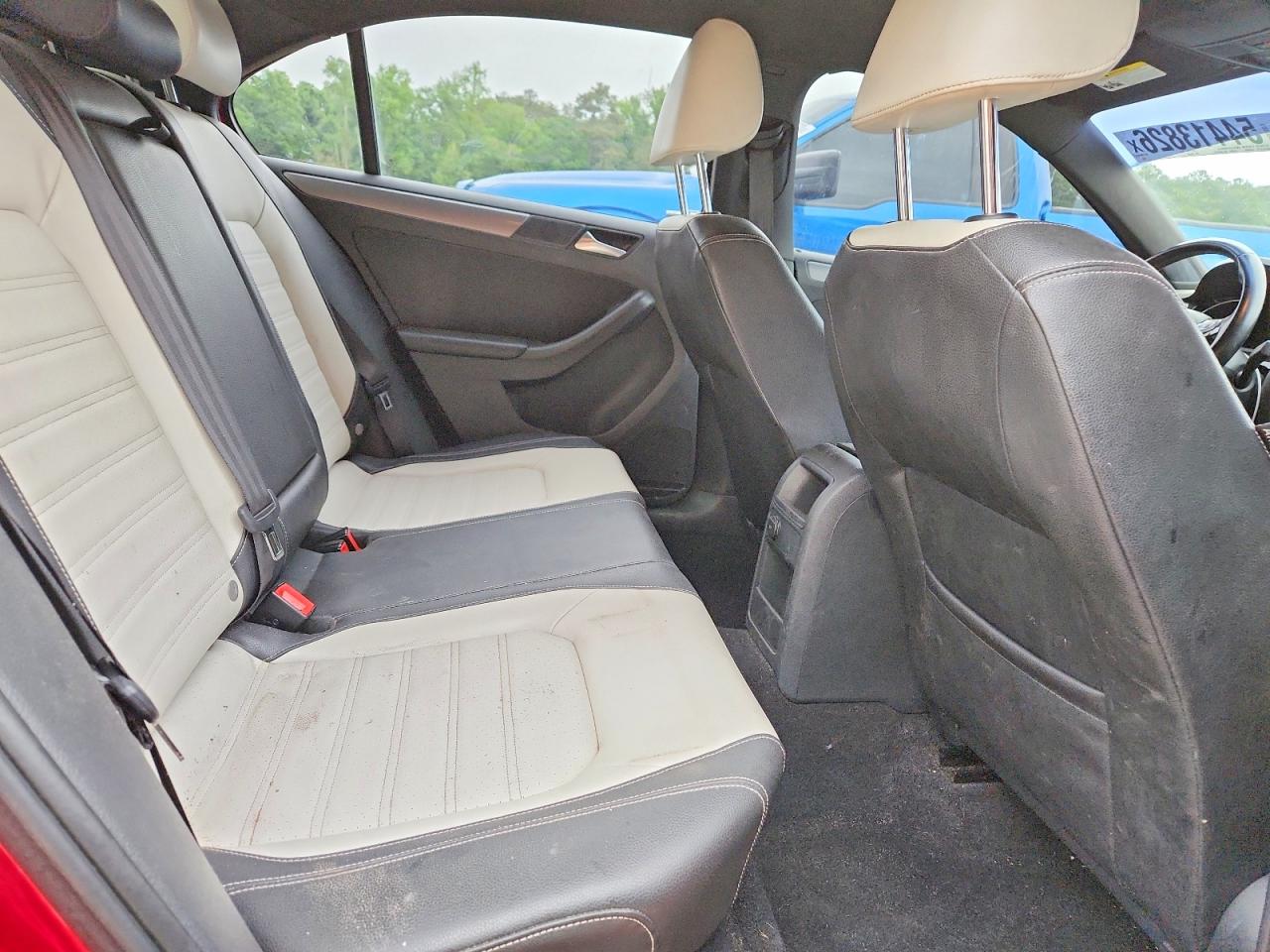 2016 VOLKSWAGEN JETTA