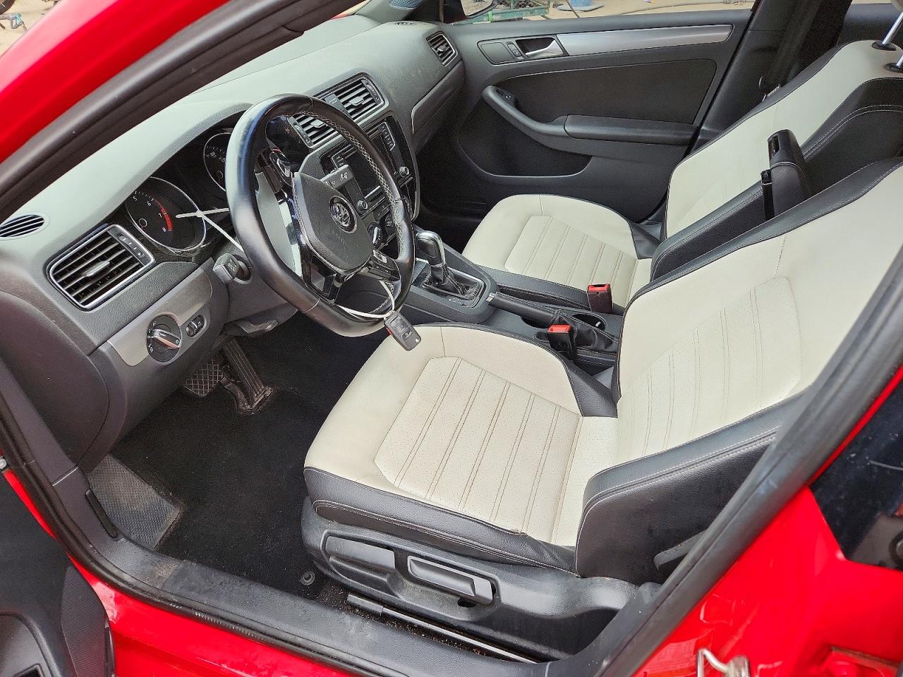 2016 VOLKSWAGEN JETTA