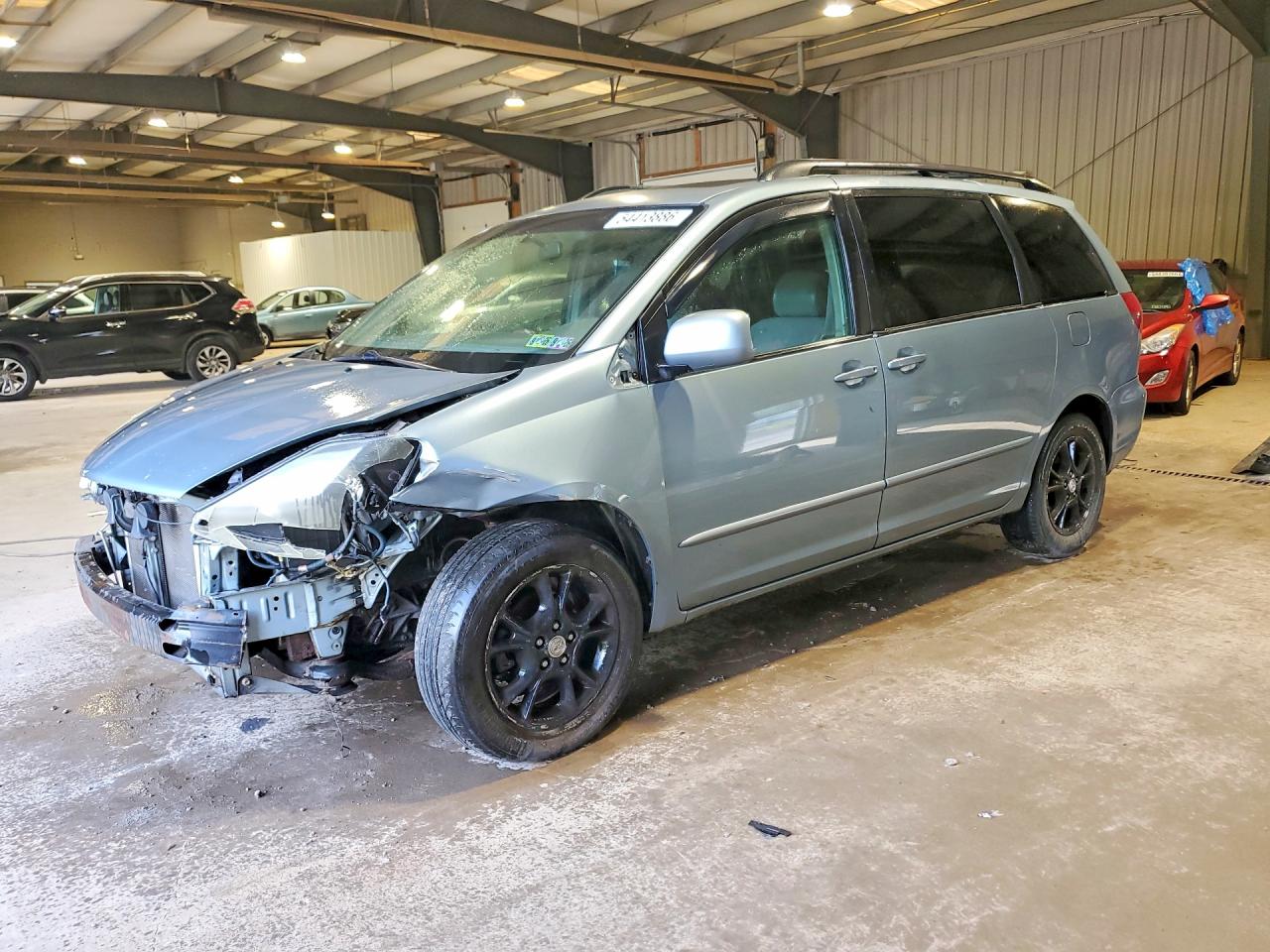 2005 TOYOTA SIENNA