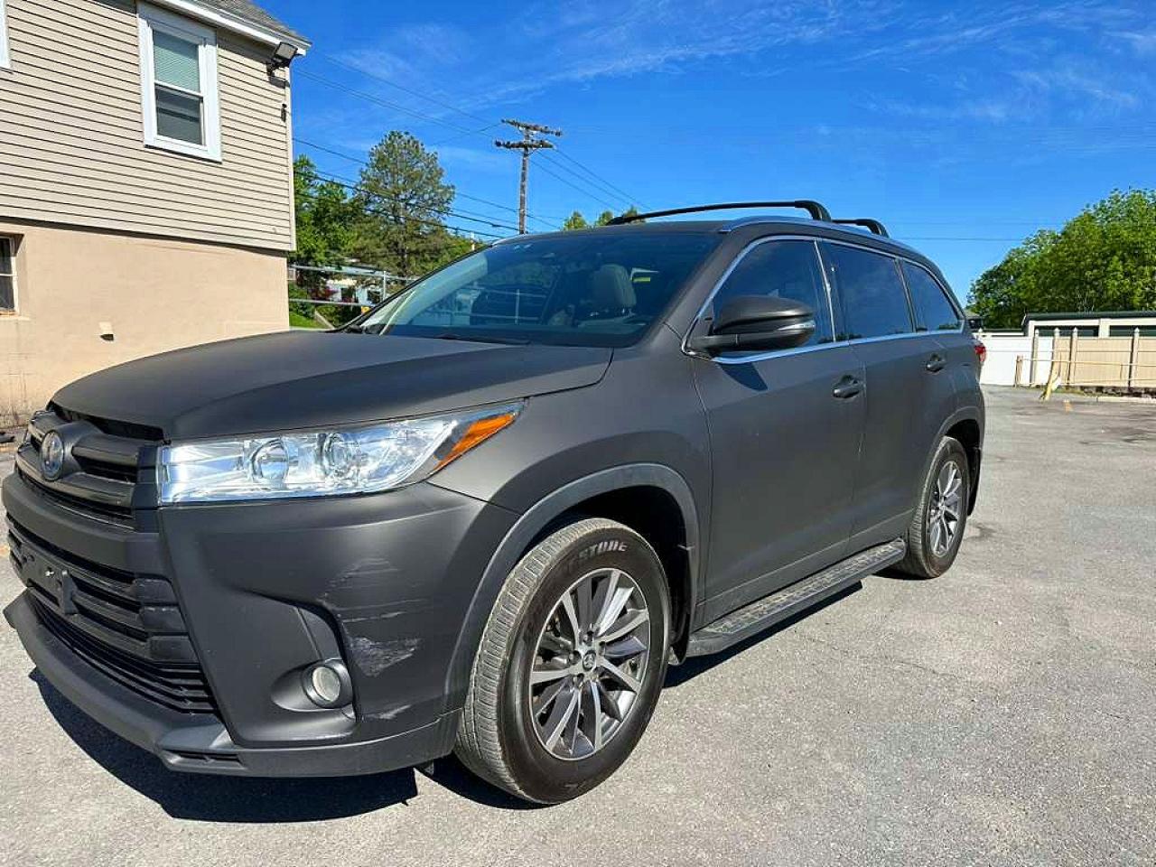2019 TOYOTA HIGHLANDER