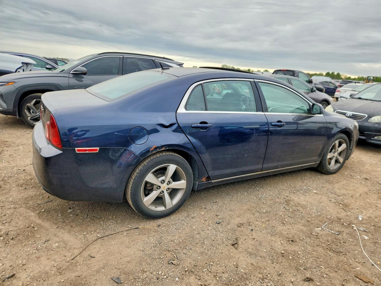 2011 CHEVROLET MALIBU