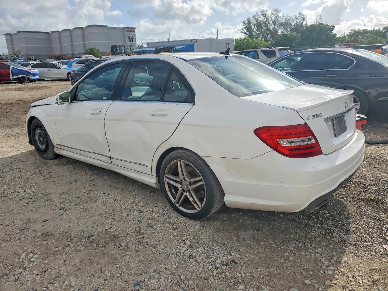 2013 MERCEDES-BENZ C-CLASS
