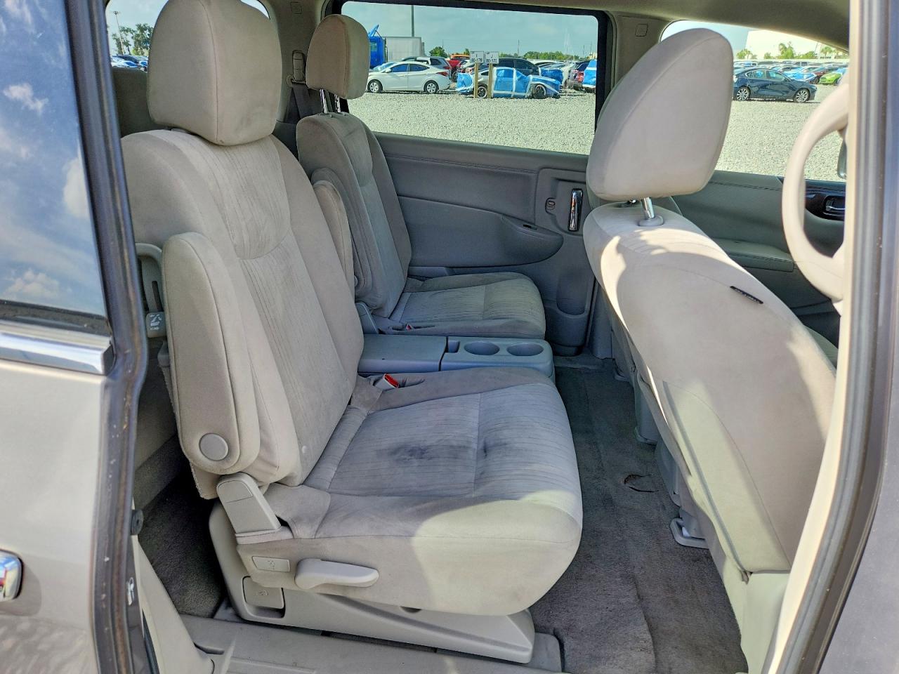 2015 NISSAN QUEST