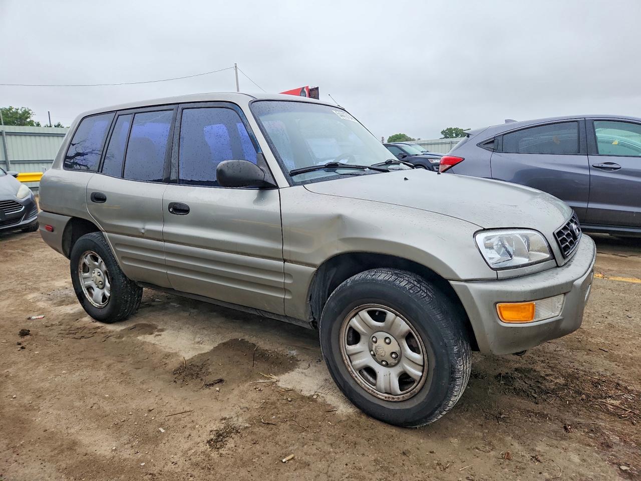 2000 TOYOTA RAV4