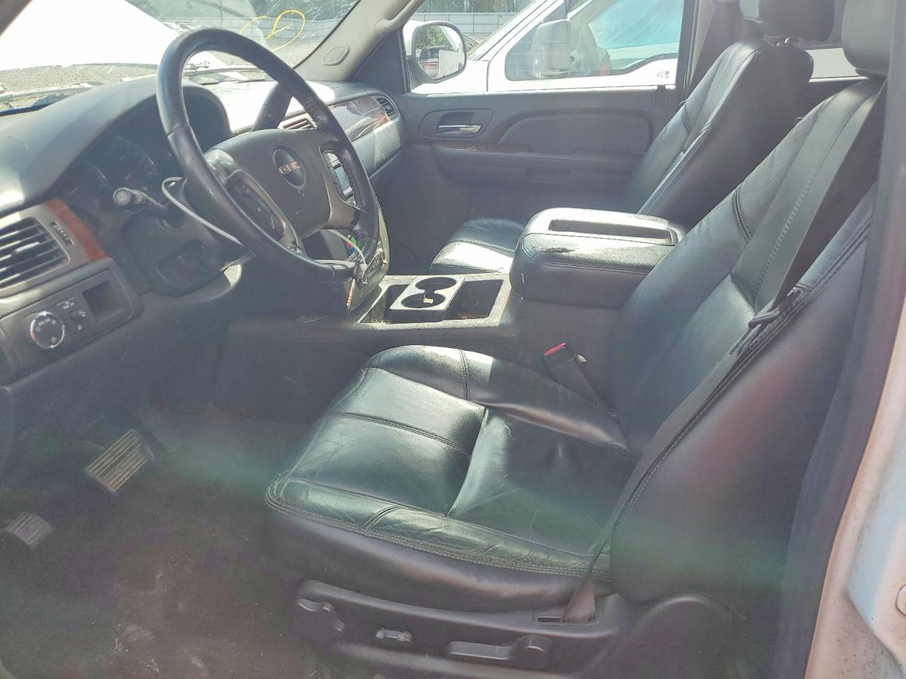 2009 GMC YUKON