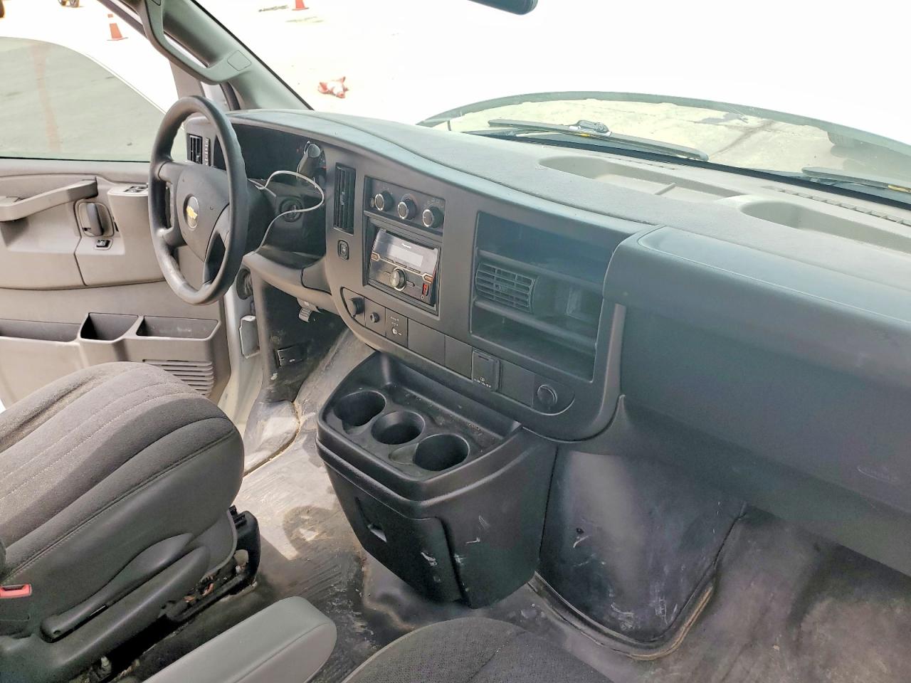 2020 CHEVROLET EXPRESS