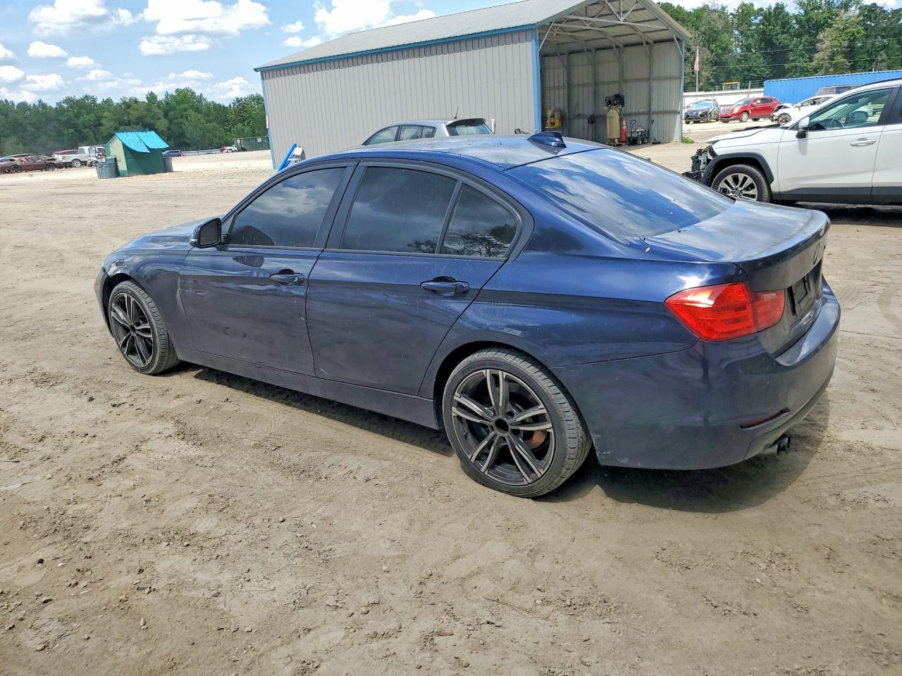 2013 BMW 3 SERIES