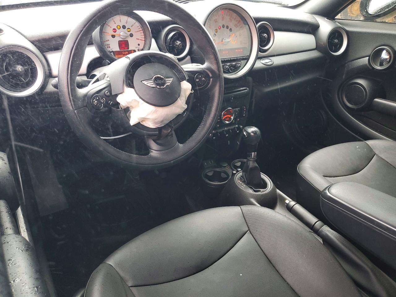 2014 MINI COOPER